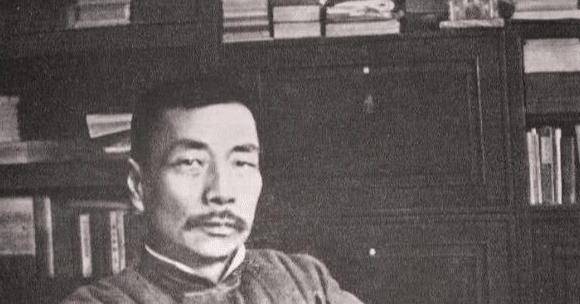 鲁迅每月工资350块大洋，相当于如今多少人民币？看完脸都绿了！