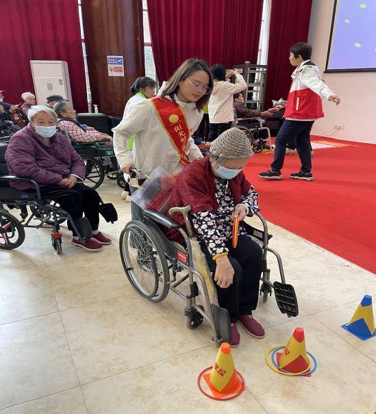 守护“银发”一族 阳光财险传递金融温度