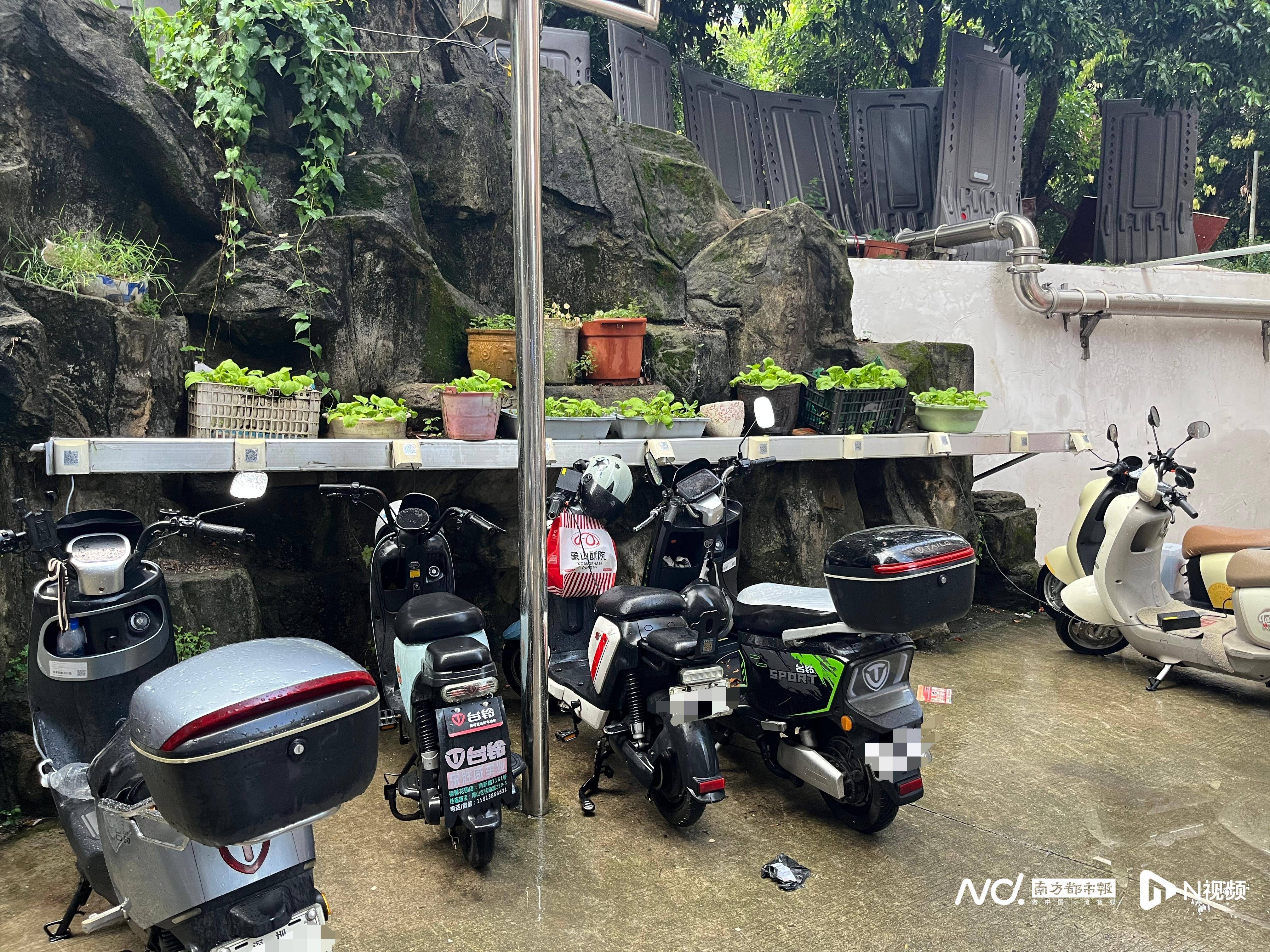 深圳一小区电动车管理引担忧,部门责令整改后,记者实探