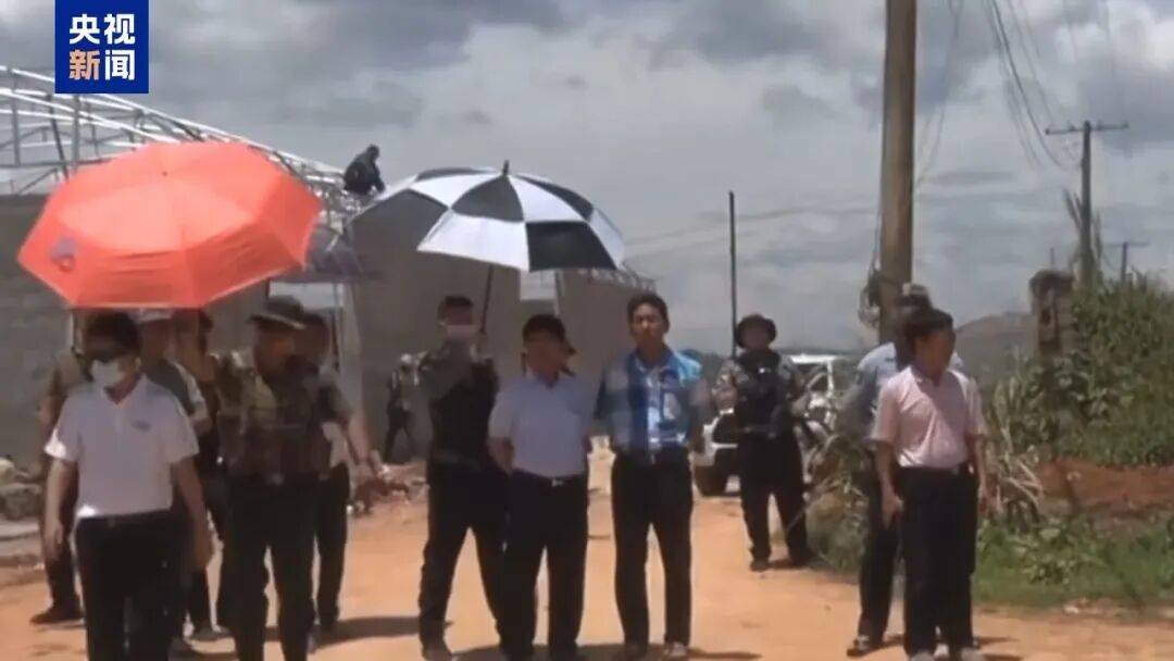 涉案超100亿、诱拐大批中国妇女偷渡出境卖淫、让金主“缅北赚钱缅北花,一分别想带回家”…“果敢首富”刘家集团犯罪始末曝光