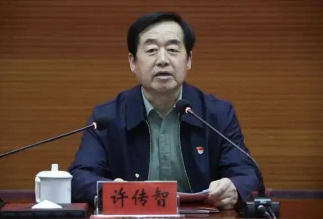 两名近70岁中管干部被查;副部级干部王波被判死缓