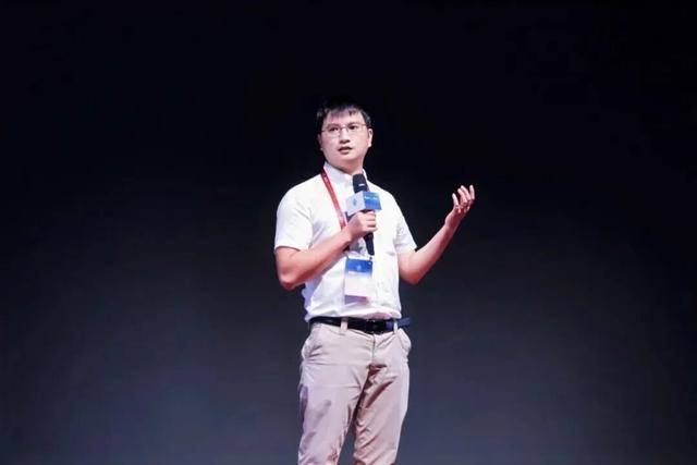 突破瓶颈!我国成功研制新型芯片