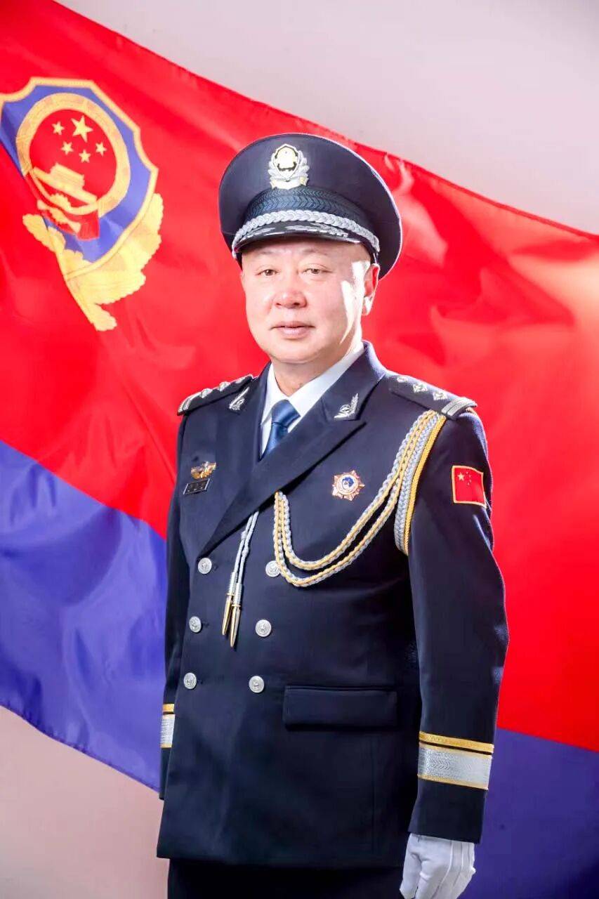 警队“老黄牛” | 不停转动的小马达，马哥