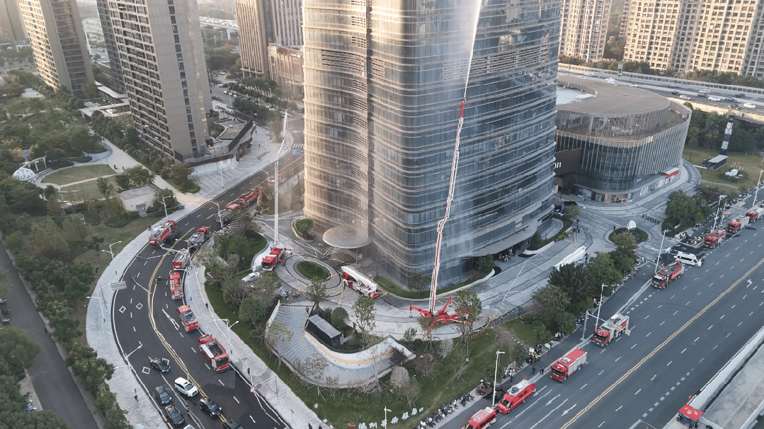 直击339米温州第一高楼“灭火救援现场”，多部门紧急联动“以练促战”！