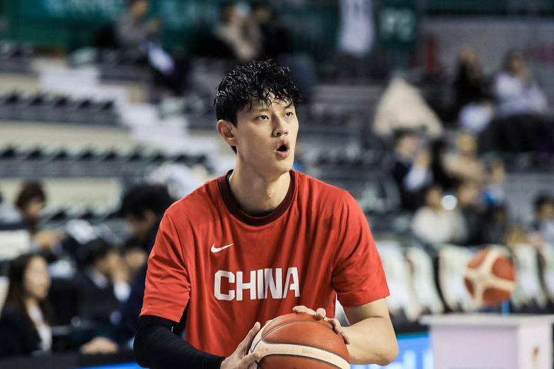 CBA｜曾凡博未与北汽进行踩场训练 未来去向待定