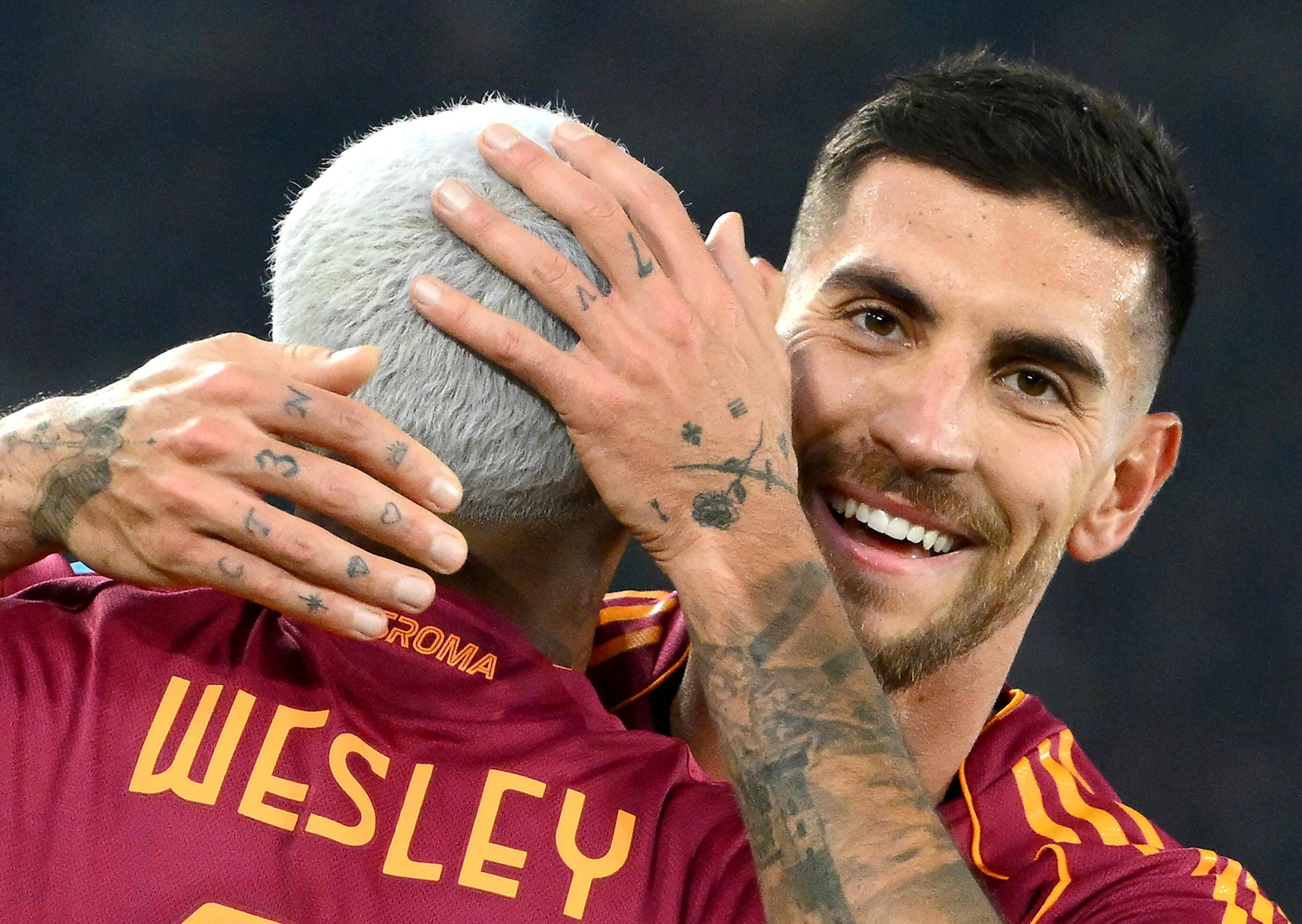 （外代二线）足球——意甲：罗马胜科莫