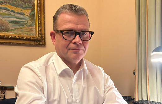 “芬兰小姐”和多名政客涉嫌歧视中国人,芬兰总理表态:损害国家形象